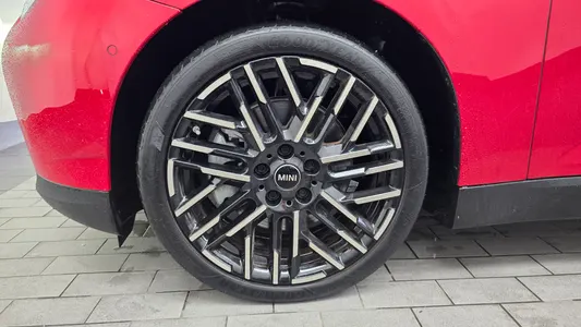 MINI 4 SE 2024 5