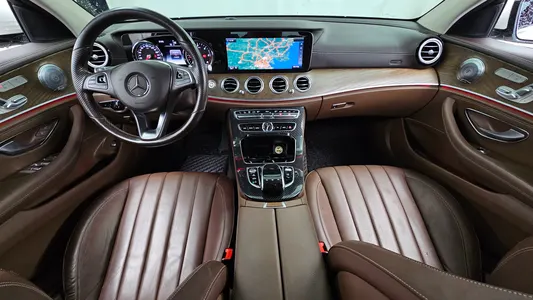 Mercedes-Benz E-Class W213 E220d 4MATIC 2017 7