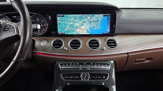 Mercedes-Benz E-Class W213 E220d 4MATIC 2017 14