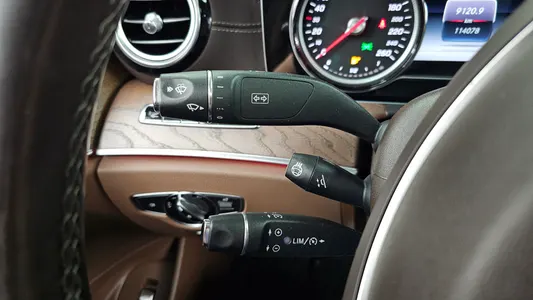 Mercedes-Benz E-Class W213 E220d 4MATIC 2017 29