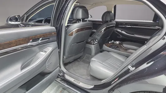 Genesis G90 3.8 AWD 2020 12