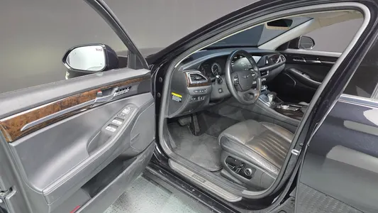 Genesis G90 3.8 AWD 2020 10