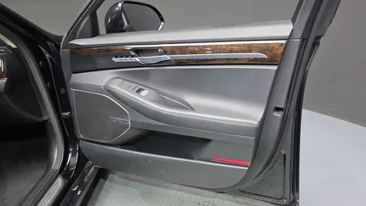 Genesis G90 3.8 AWD 2020 24