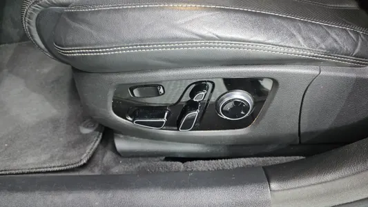 Genesis G90 3.8 AWD 2020 34