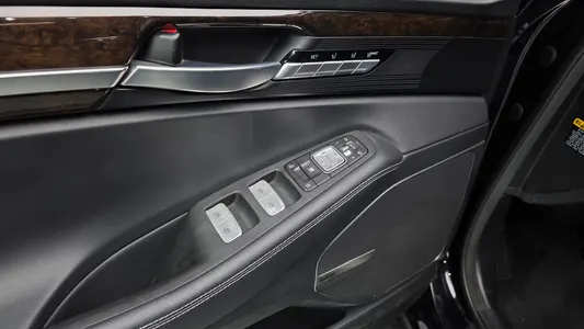 Genesis G90 3.8 AWD 2020 29