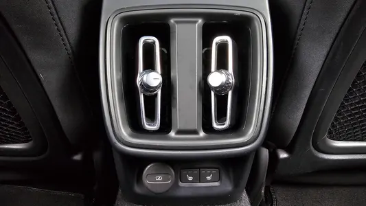 Polestar 2 2022 18