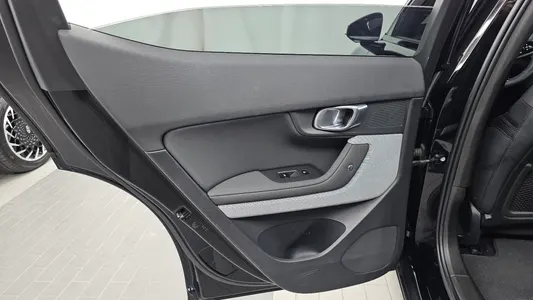 Polestar 2 2022 25
