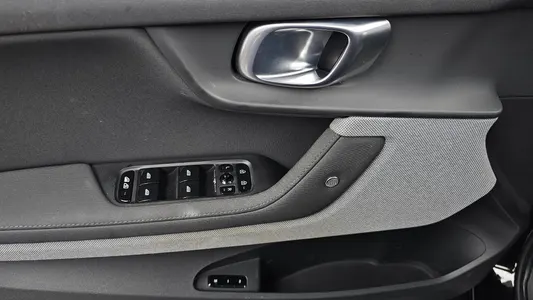 Polestar 2 2022 29