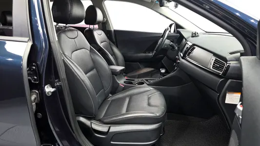 Kia Niro 2017 11