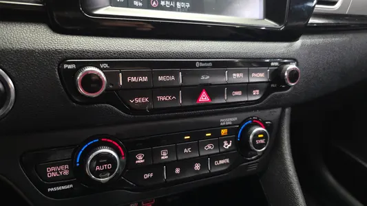 Kia Niro 2017 18