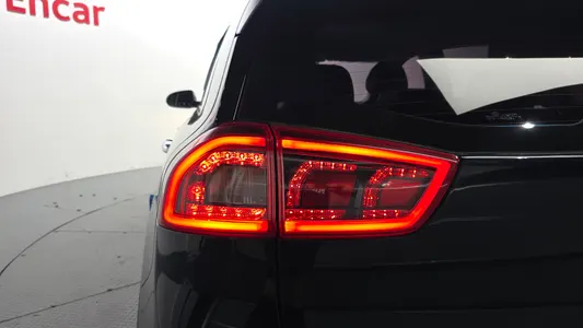 Kia Niro 2017 23