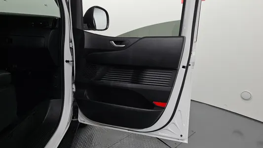 Hyundai ST1 2024 24