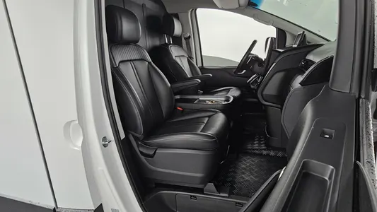 Hyundai ST1 2024 26