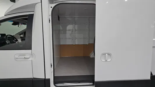 Hyundai ST1 2024 32