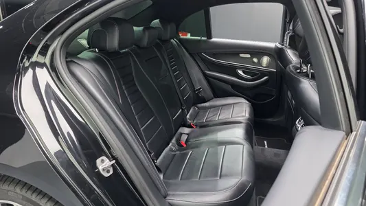 Mercedes-Benz E-Class W213 E220d 4MATIC AMG Line 2022 11