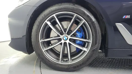 BMW 5 Series (G30) 520i M 2022 5