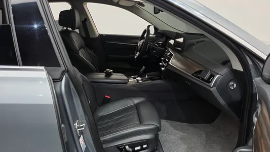 BMW 6 Series GT (G32) 630i xDrive 2022 26