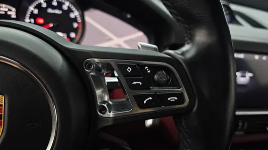 Porsche (PO536) 4.0 2020 28
