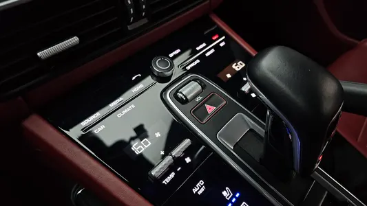 Porsche (PO536) 4.0 2020 29