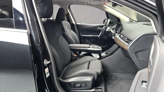 BMW 2 Series Tourer (U06) 220i 2023 12