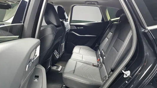 BMW 2 Series Tourer (U06) 220i 2023 26