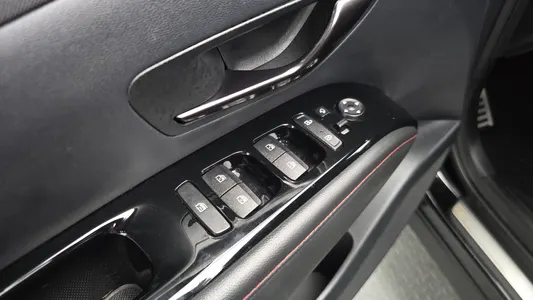 Hyundai (NX4) N Line 2WD 2022 18