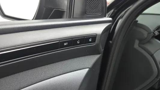 Hyundai (NX4) N Line 2WD 2022 30