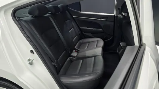 Hyundai AD 1.6 GDI 2017 27