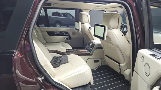 Land Rover 4 5.0 SC SV AB LWB 2019 26
