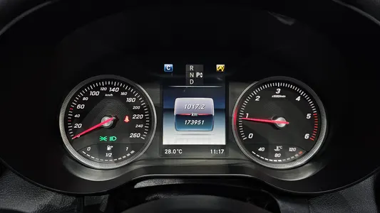 Mercedes-Benz C-Class W205 C200 d 2017 8