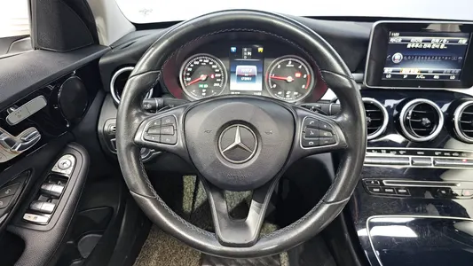 Mercedes-Benz C-Class W205 C200 d 2017 13