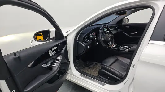 Mercedes-Benz C-Class W205 C200 d 2017 10