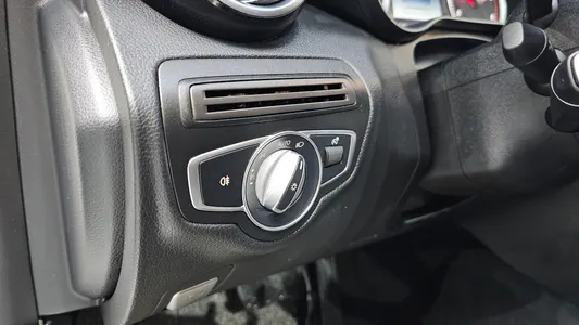 Mercedes-Benz C-Class W205 C200 d 2017 27