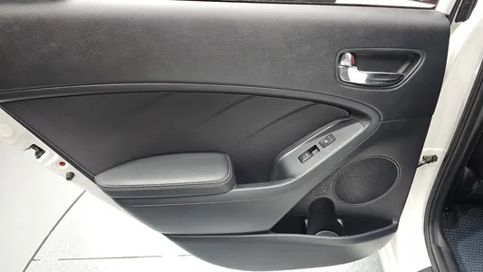 Kia K3 2015 25