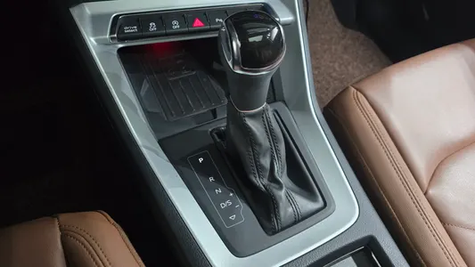 Audi Q3 (F3) 35 TDI 2020 8