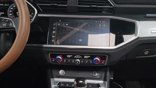 Audi Q3 (F3) 35 TDI 2020 14