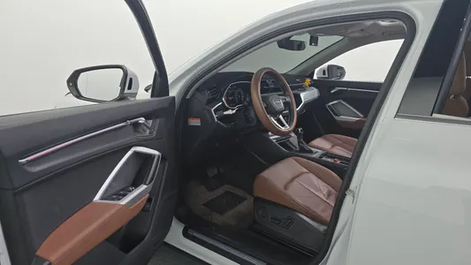 Audi Q3 (F3) 35 TDI 2020 9