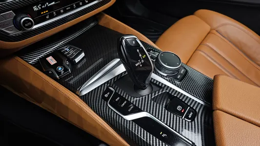 BMW 5 Series (G30) 520i M 2020 8
