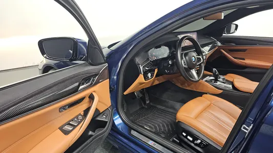 BMW 5 Series (G30) 520i M 2020 9