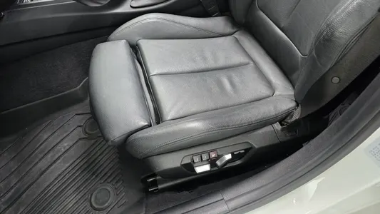 BMW 3 Series (F30) 330i M 2017 17