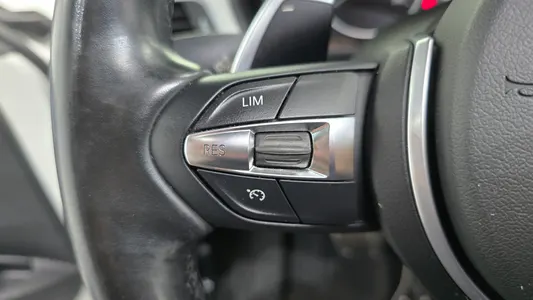 BMW 3 Series (F30) 330i M 2017 28