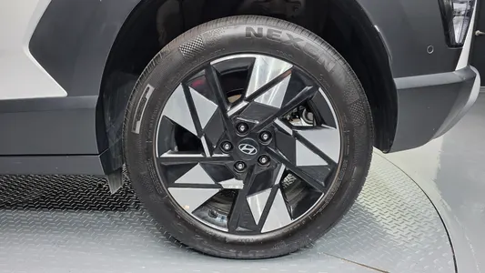 Hyundai (SX2) 2025 21