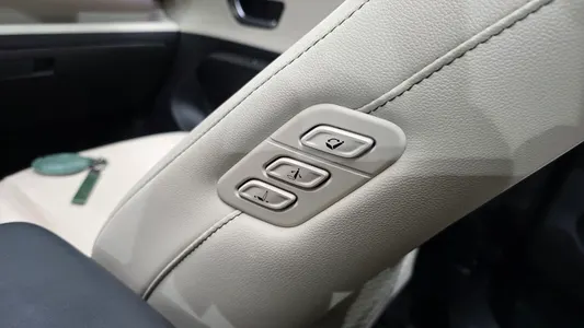 Hyundai (SX2) 2025 30
