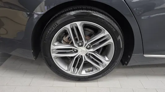 Hyundai IG 3.0 LPi () 2019 5
