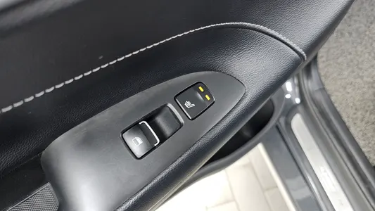 Hyundai IG 3.0 LPi () 2019 19