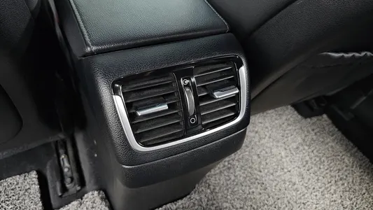Hyundai IG 3.0 LPi () 2019 31
