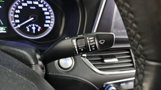 Hyundai IG 3.0 LPi () 2019 27