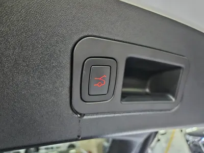 Tesla S 2020 16