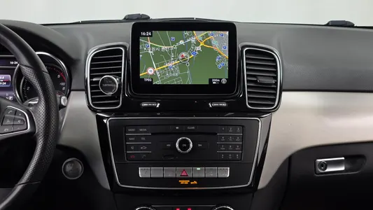 Mercedes-Benz GLE-Class W166 GLE350 d 4MATIC 2018 14