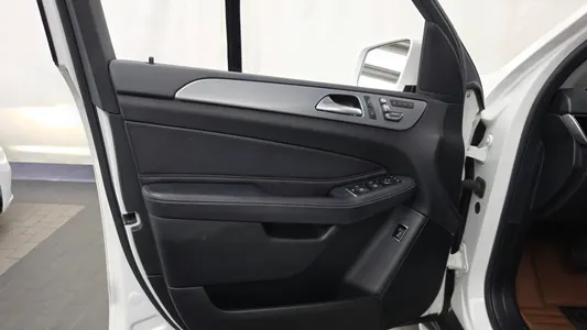Mercedes-Benz GLE-Class W166 GLE350 d 4MATIC 2018 24